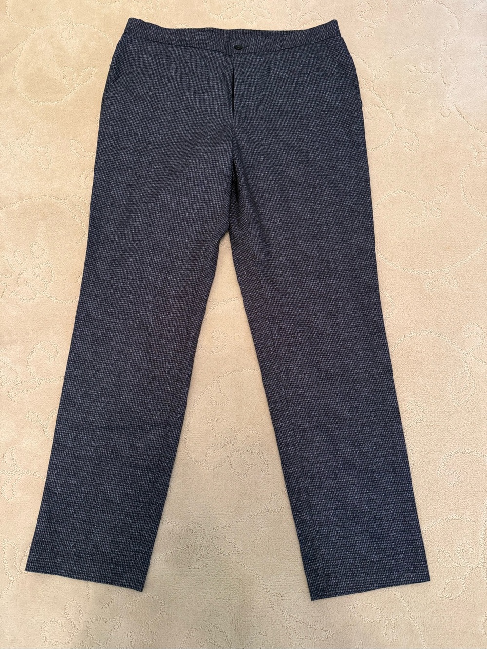 Tommy Hilfiger Men’s Patterned Dress Pants – 36W x 32L